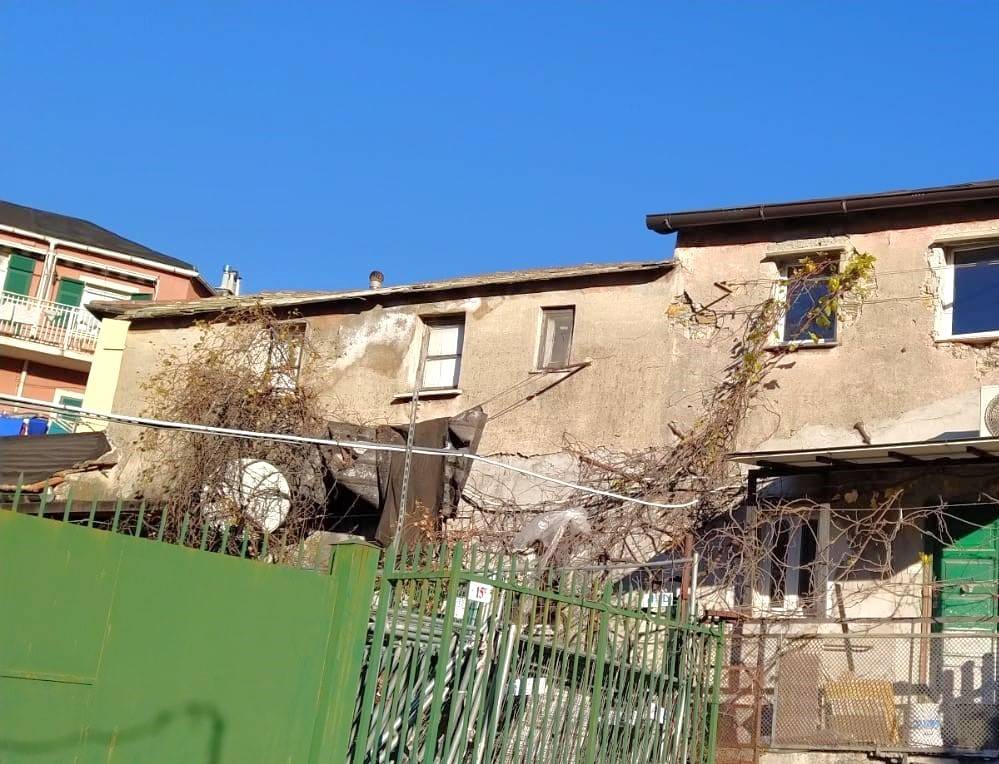 Casa indipendente a Genova in Vico Al Torrente - Foto 2