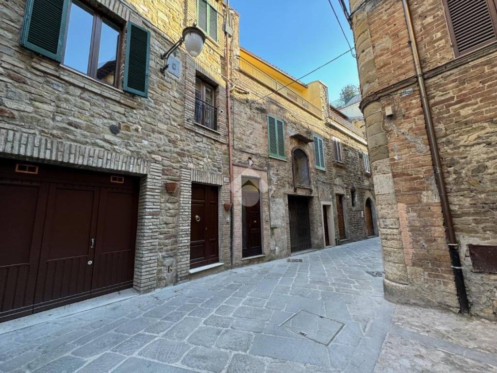 Casa indipendente a Bevagna in Corso Amendola - Foto 4