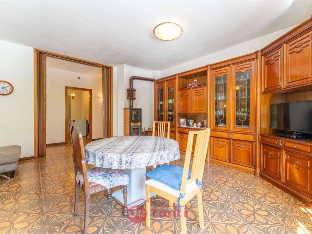 Appartamento a Chiavenna in Nucleo Abitato Campedello - Foto 5