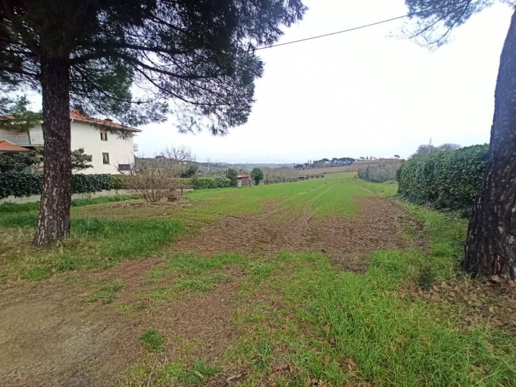 Terreno a Castiglione del lago in Via degli Eroi - Foto 3