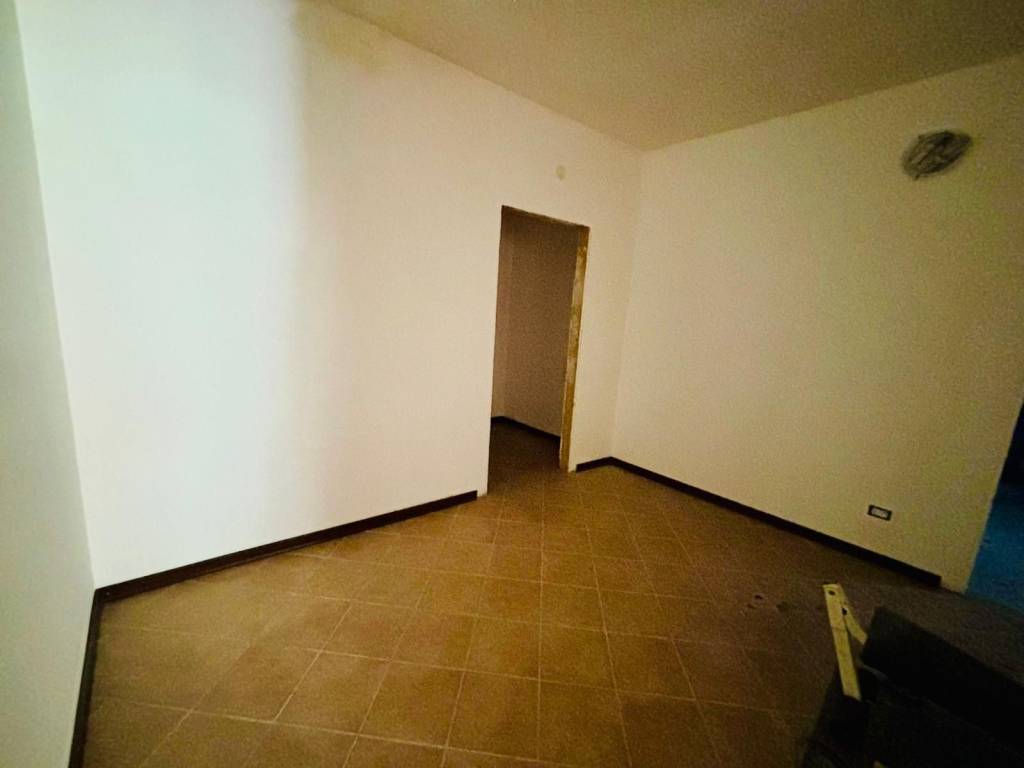 Appartamento a Aprilia in Via delle Pernici - Foto 4