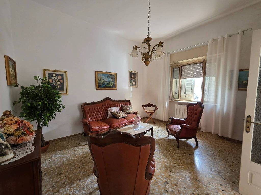 Appartamento a Galatone in Via Don Primo Mazzolari - Foto 3