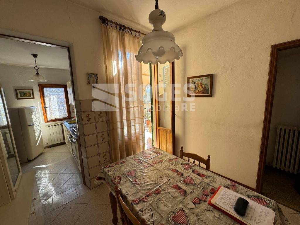 Appartamento a Castelfranco piandisco in Via Vittorio Emanuele - Foto 4