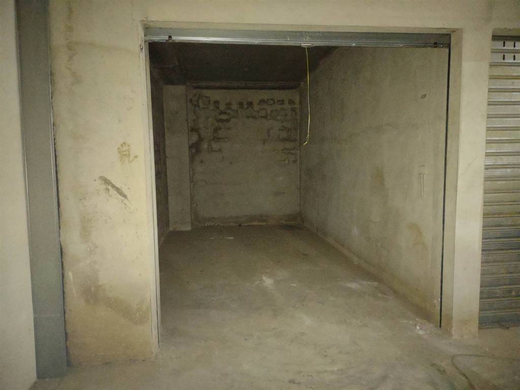 Box / garage a Rende in Via Vittorio Alfieri - Foto 4