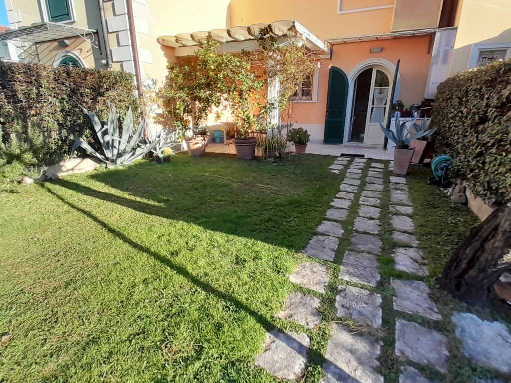 Casa indipendente a Pietrasanta - Foto 2