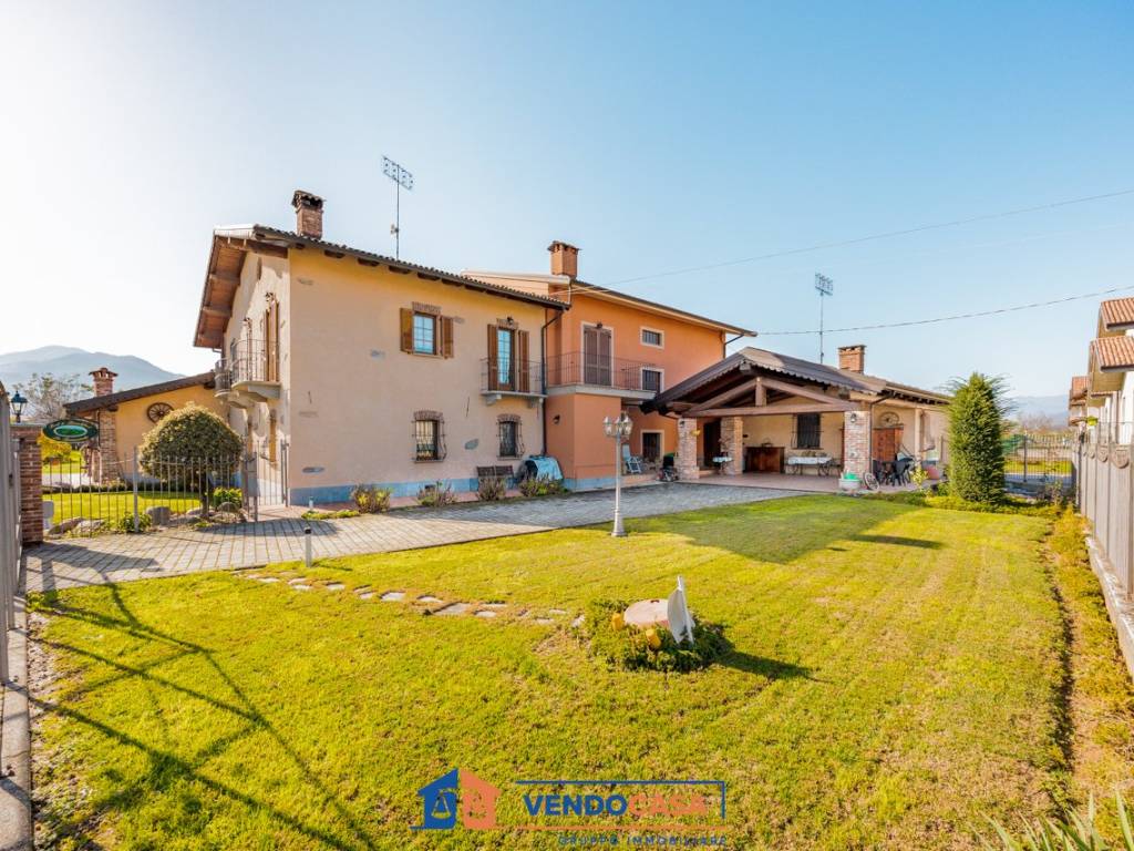 Villa a Boves in Piazza Italia, 1 - Foto 3