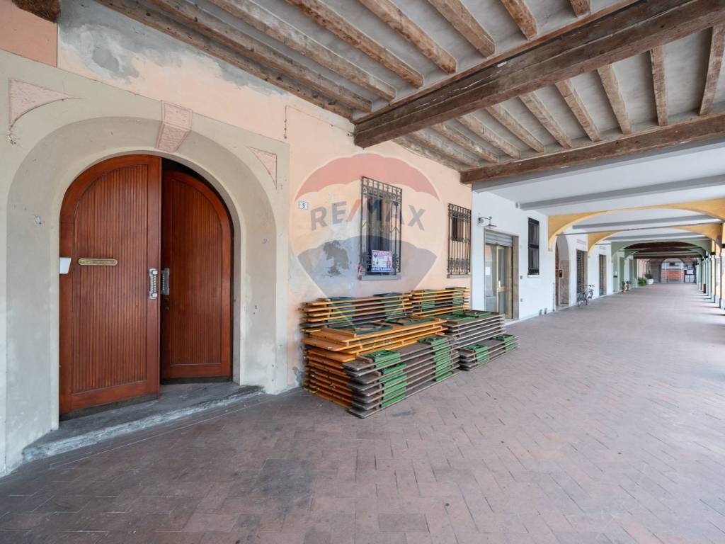 Casa indipendente a Rivarolo mantovano in PIAZZA FINZI, 5 - Foto 2