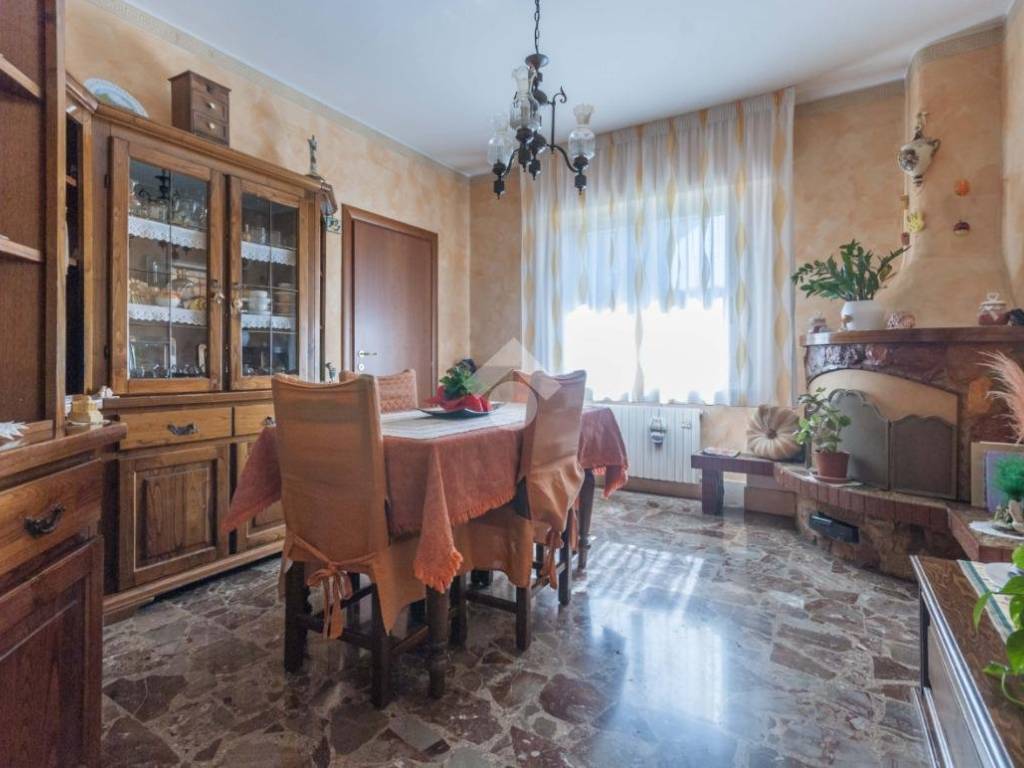 Casa indipendente a Roseto degli abruzzi in Via Defense, 34 - Foto 3