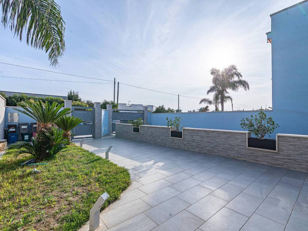 Villa a Cellino san marco in Via Francesco Zizzi, 28 - Foto 5