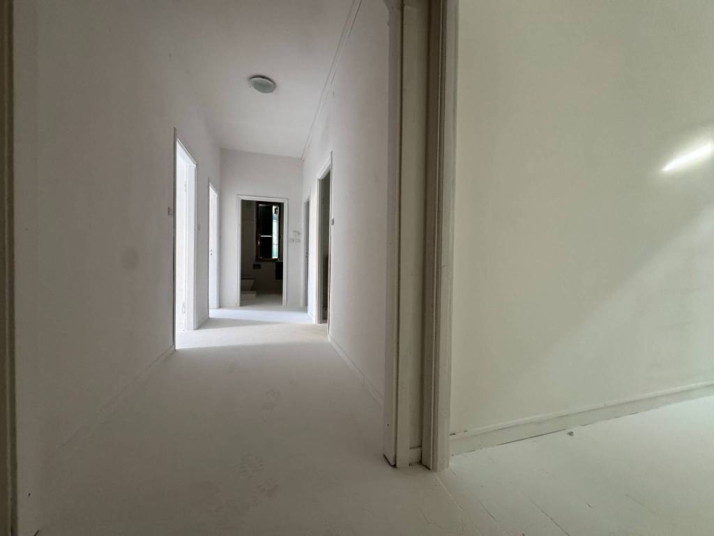 Appartamento a La spezia in Via Alfredo Poggiolini, 16 - Foto 3