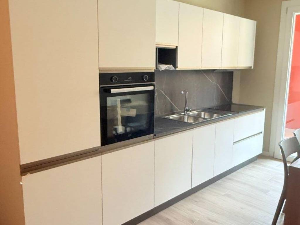 Appartamento a Vicenza in Via Alessandro Massaria - Foto 3