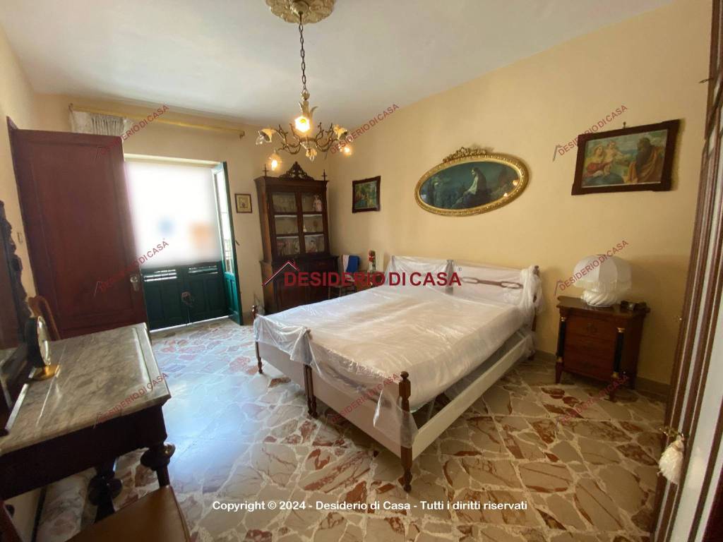 Casa indipendente a Piana degli albanesi in Piazza Vittorio Emanuele, 4 - Foto 5