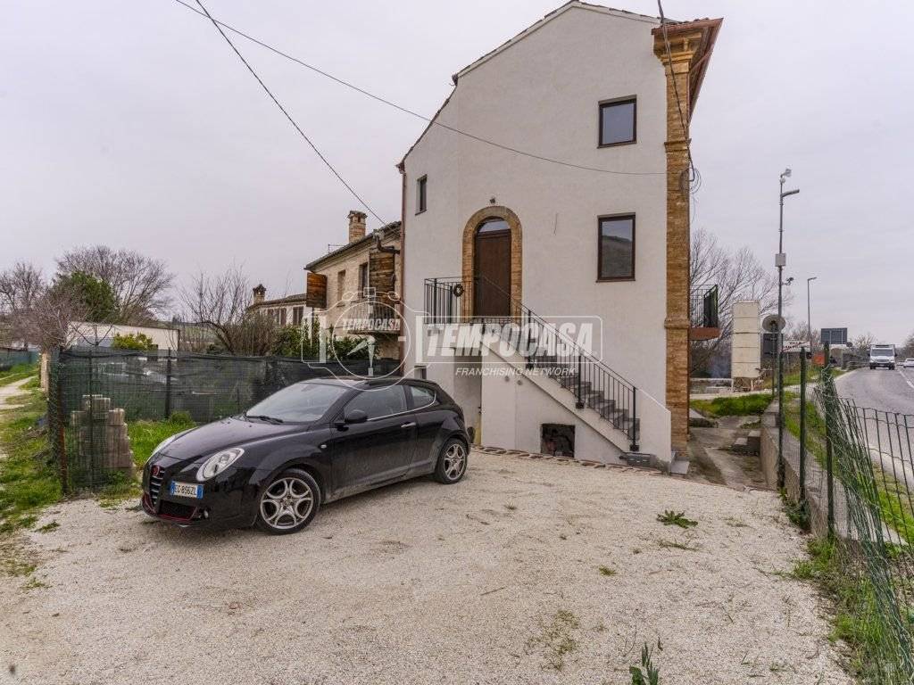 Appartamento a Monte san giusto in Via Ponte Chienti, 9 - Foto 3