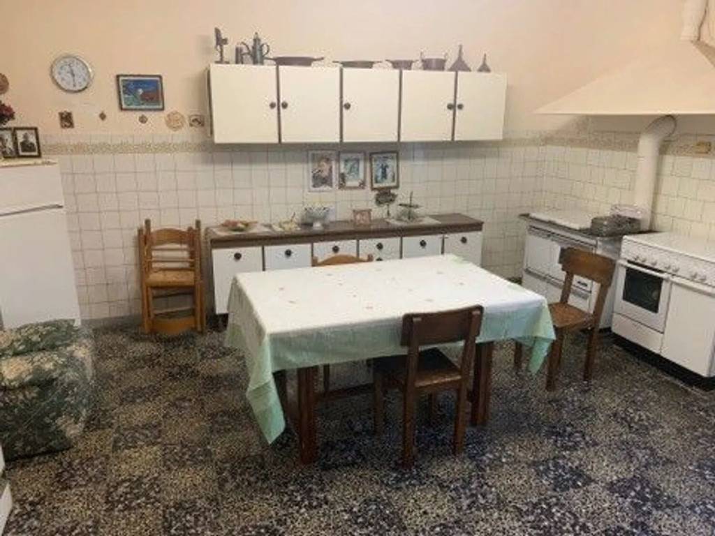 Palazzo / stabile a Lamezia terme in Via Milite Ignoto S.N.C. - Foto 5
