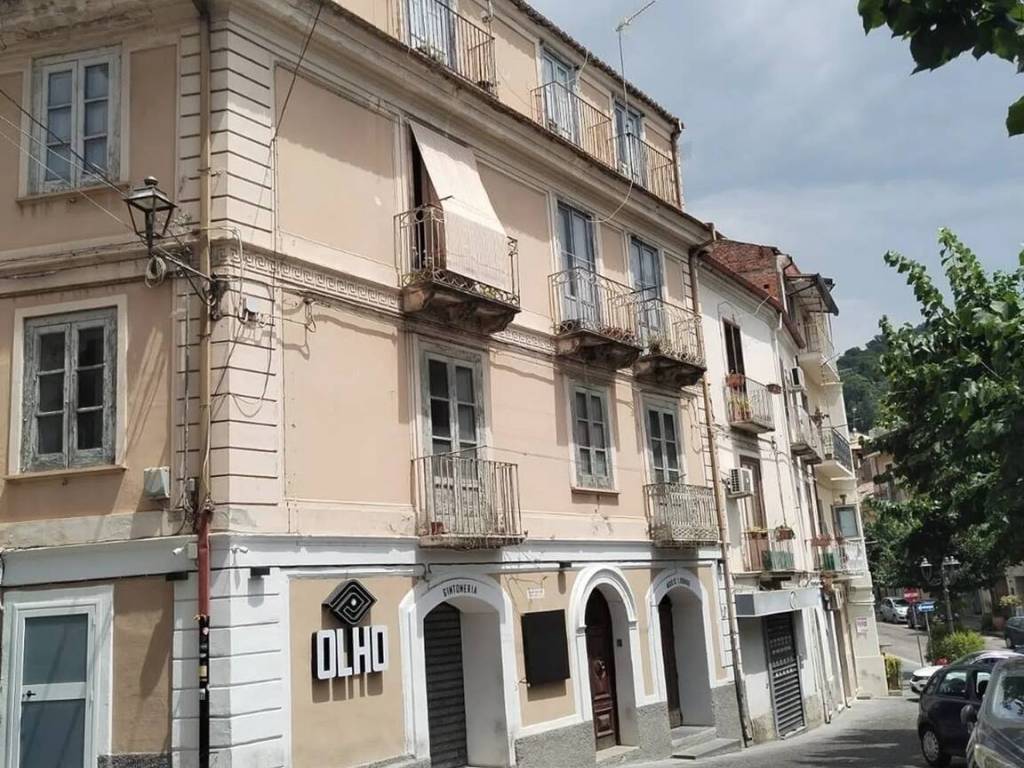 Villa a Lamezia terme in Via Mons. Vittorio Moietta S.N.C. - Foto 4