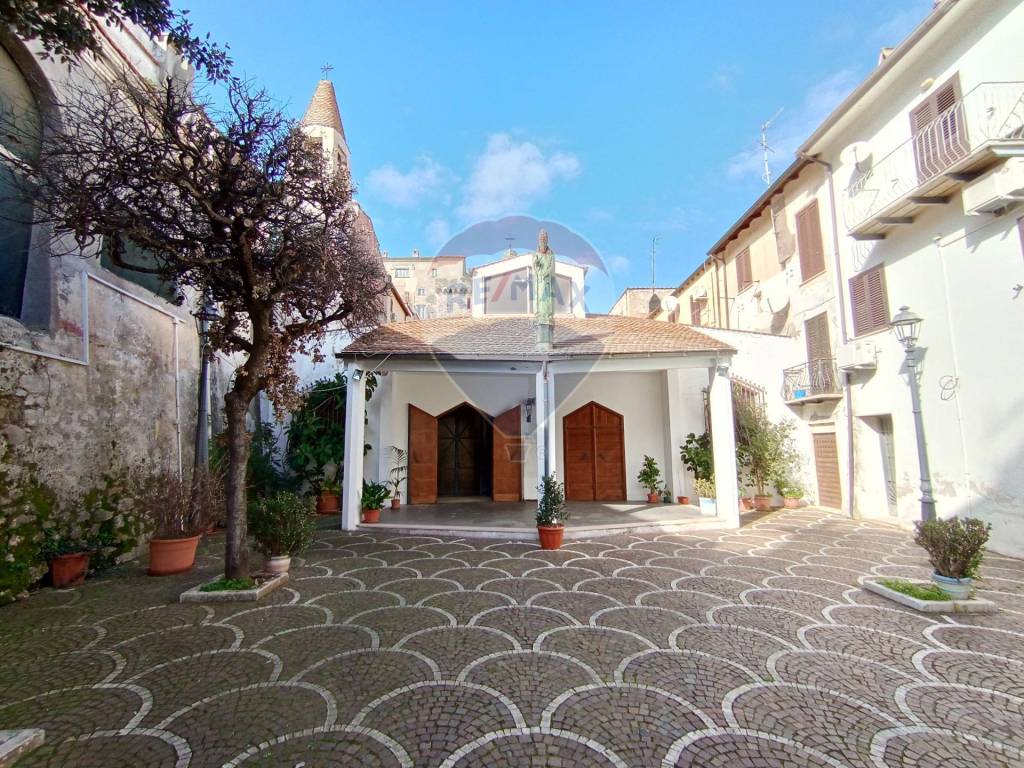 Casa indipendente a San felice circeo in Piazza Regina Margherita - Foto 2