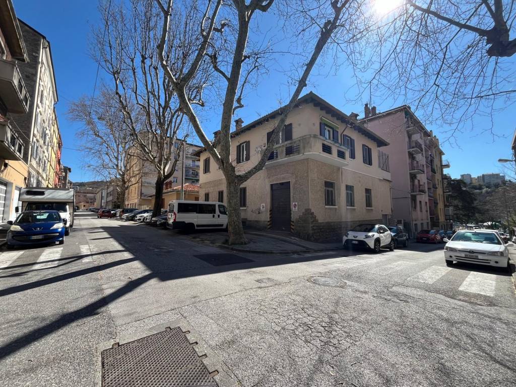Box / garage a Trieste in Via delle Milizie - Foto 4