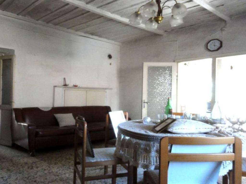 Appartamento a Onano in Via Centro Tra Terme E Lago S.N.C. - - Foto 2