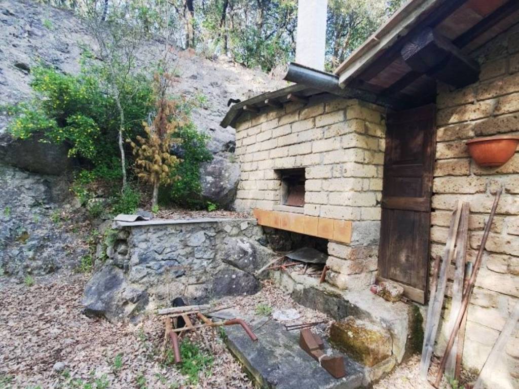 Rustico / casale a Acquapendente in Campagna Con Terreno E Acqua S.N.C. - - Foto 4
