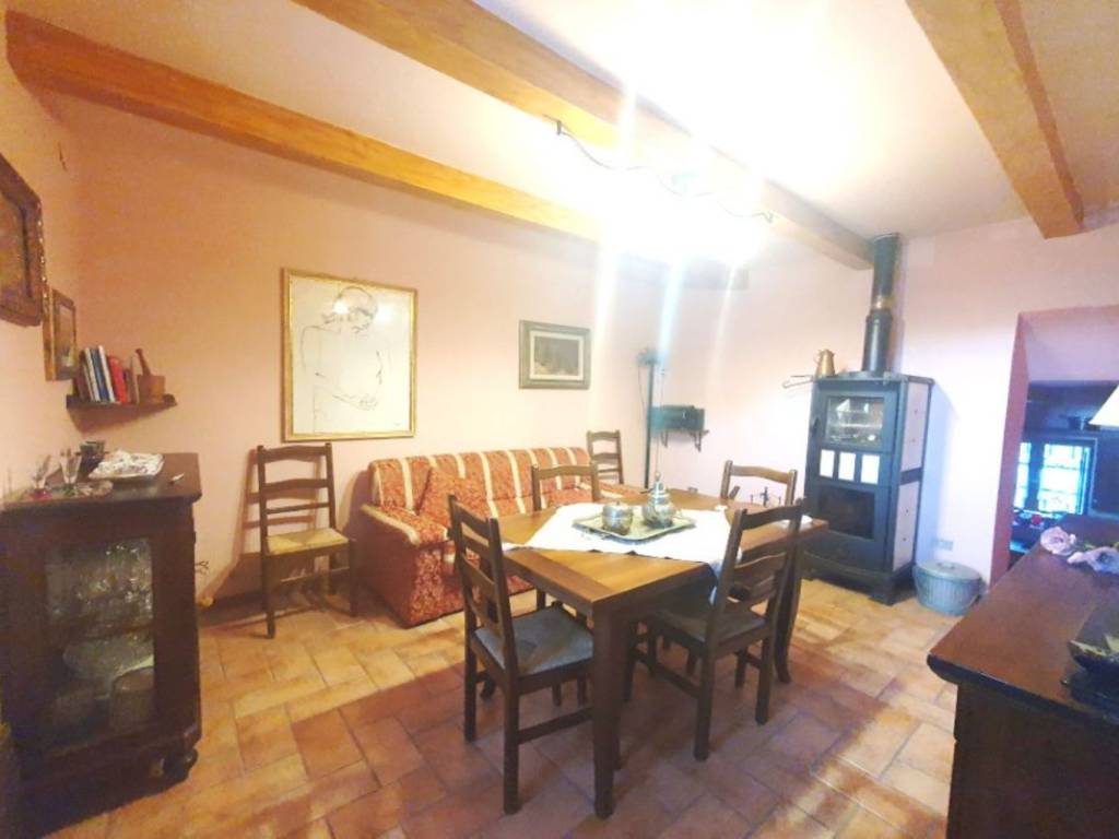Rustico / casale a Sorano in Borgo Rurale Casa Con Giardino S.N.C. - - Foto 4