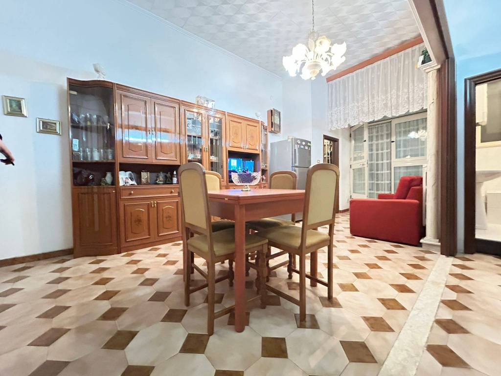 Casa indipendente a Cerignola in Via Oristano - Foto 2