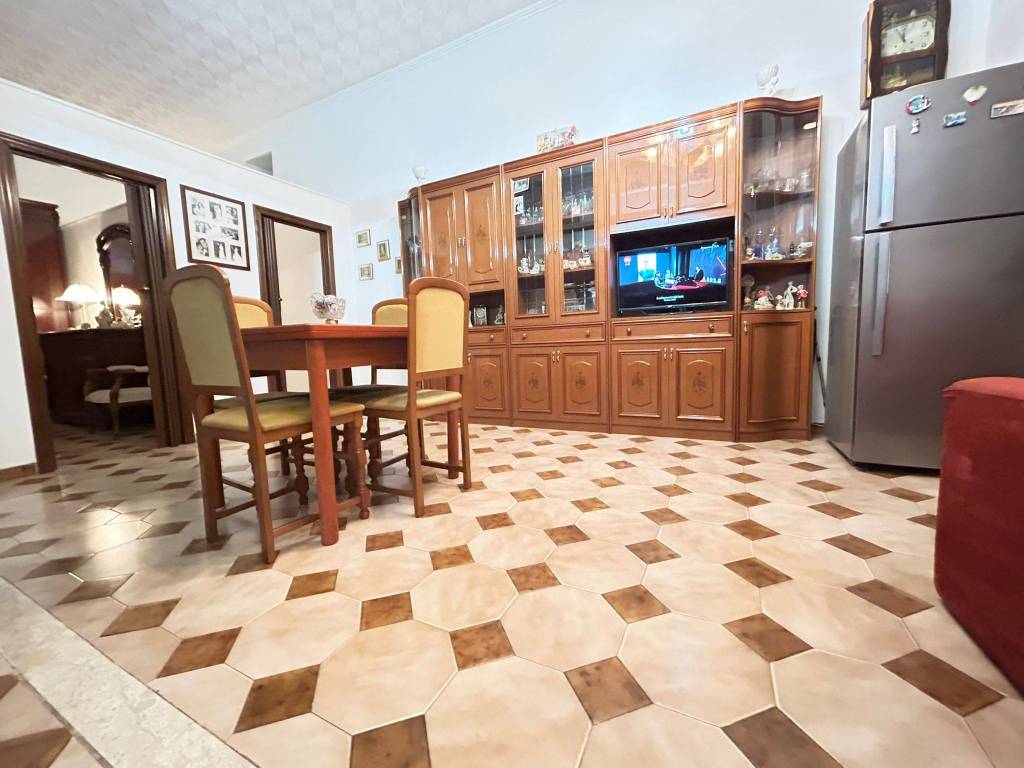 Casa indipendente a Cerignola in Via Oristano - Foto 3