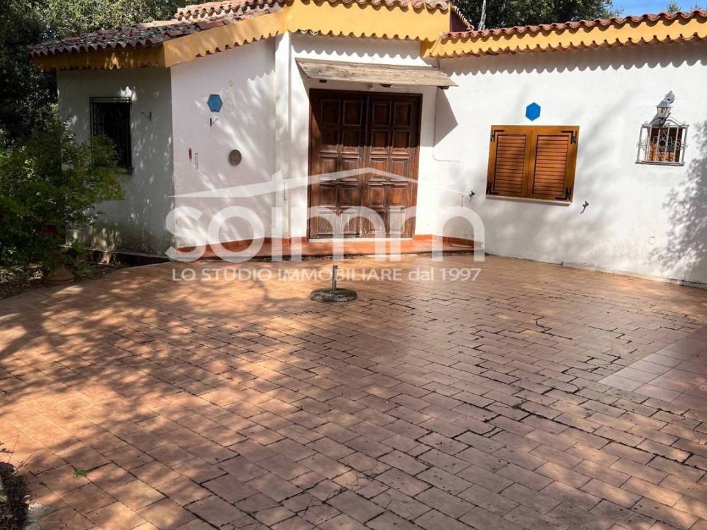 Villa a Nuoro in monte Ortobene località Solotti - Foto 4