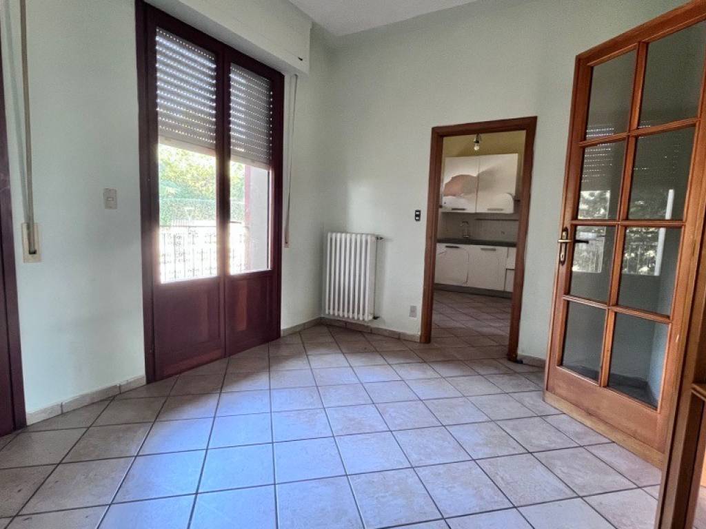 Appartamento a Montecatini-terme in Viale Papa Giovanni XXIII - Foto 4