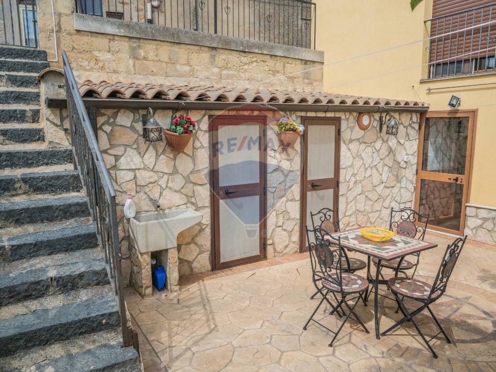 Casa indipendente a Calascibetta in Via Chiusa, 17 - Foto 4