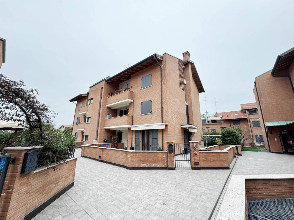 Appartamento a Castelvetro di modena in Via Sinistra Guerro - Foto 3