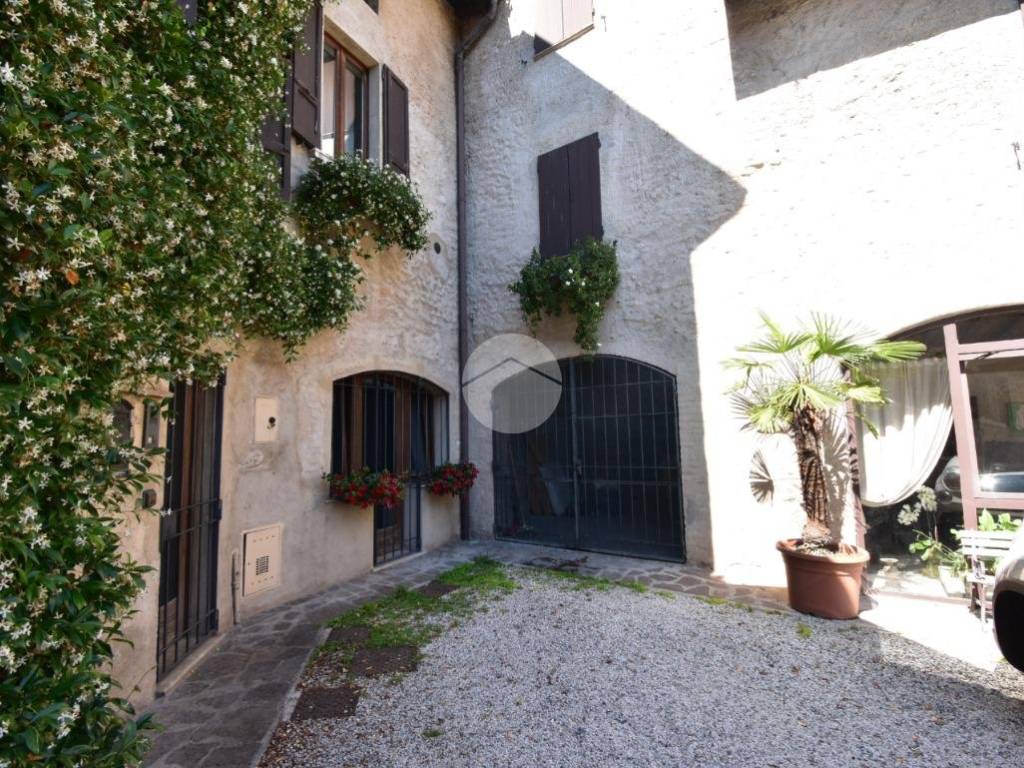 Rustico / casale a Castiglione delle stiviere in Via Chiassi, 110 - Foto 3