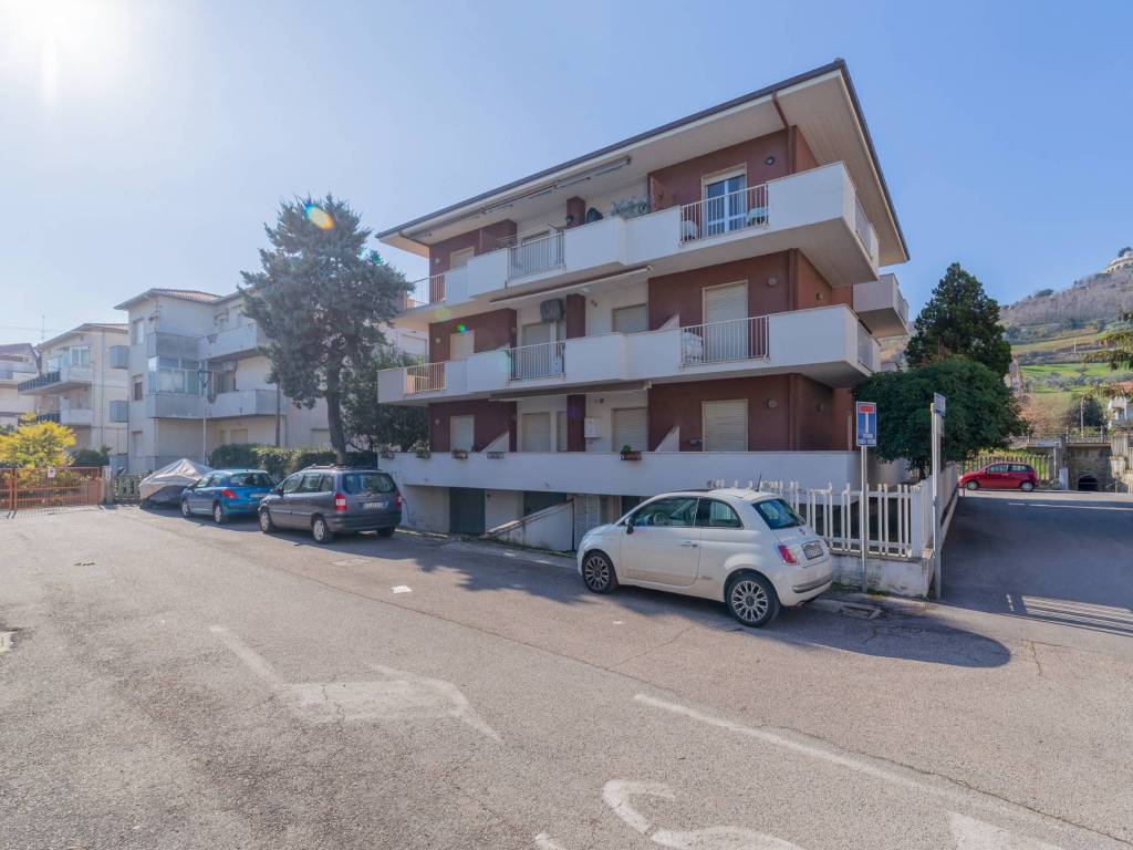 Appartamento a Silvi in Via Silvio Pellico, 15 - Foto 3