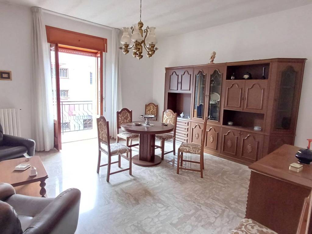 Appartamento a Francavilla fontana in Via Michele Longo - Foto 5