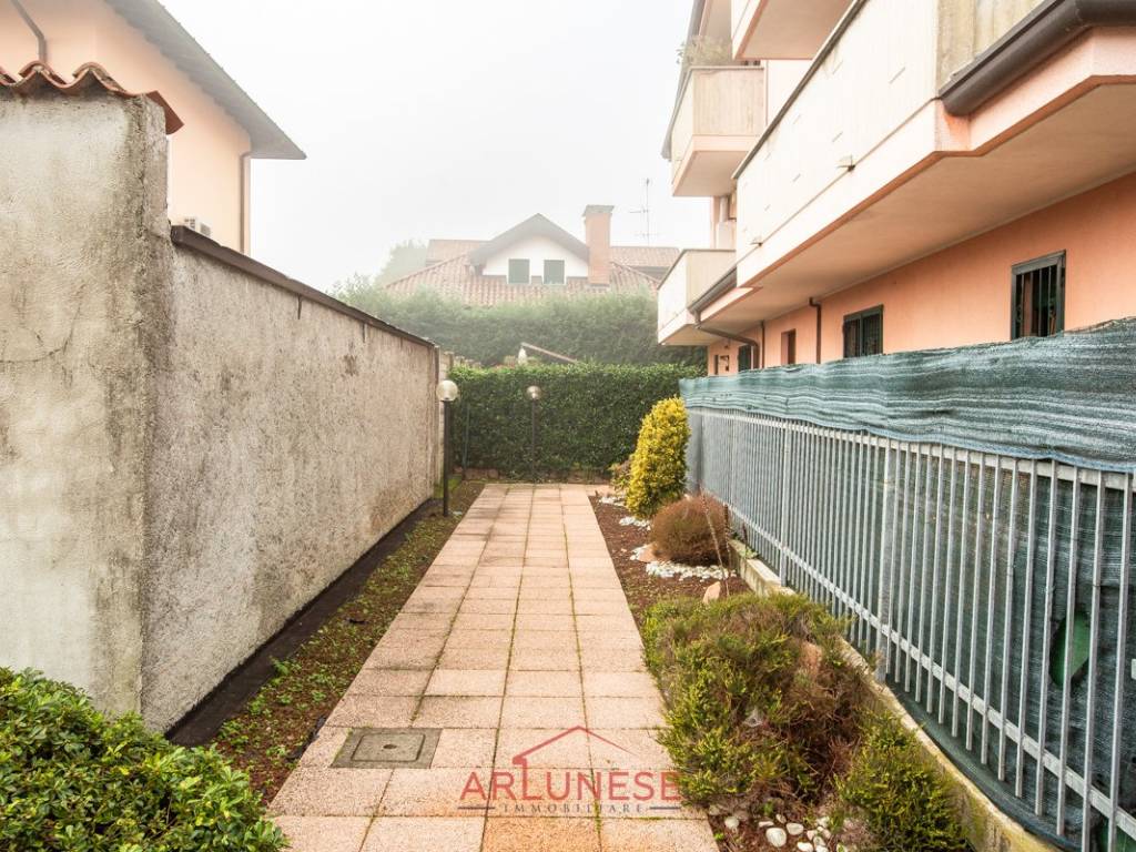 Appartamento a Parabiago in Via delle Viole, 12 - Foto 3