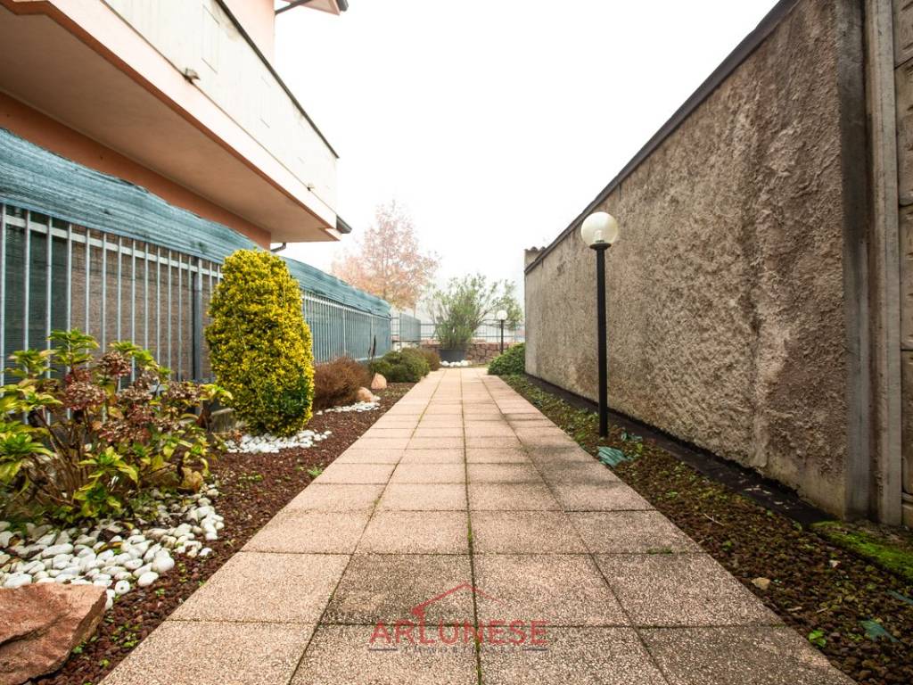 Appartamento a Parabiago in Via delle Viole, 12 - Foto 5