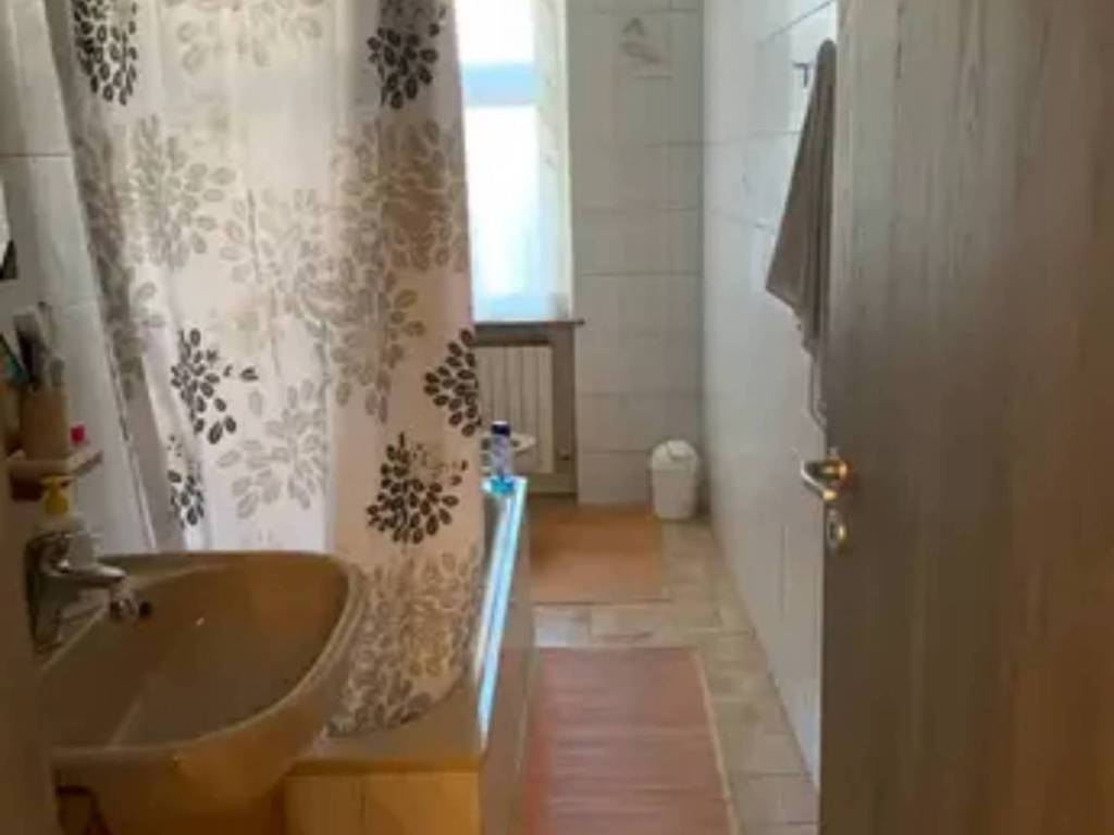 Appartamento a Alessandria in Via Fernandel - Foto 5