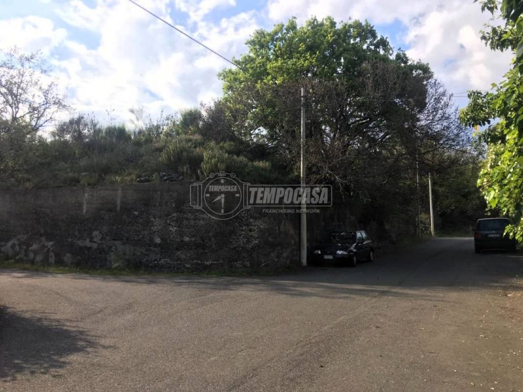 Terreno a Mascalucia in Via del Soccorso - Foto 3