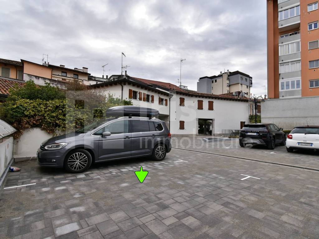 Box / garage a Udine in Via Tiberio Deciani, 15 - Foto 3