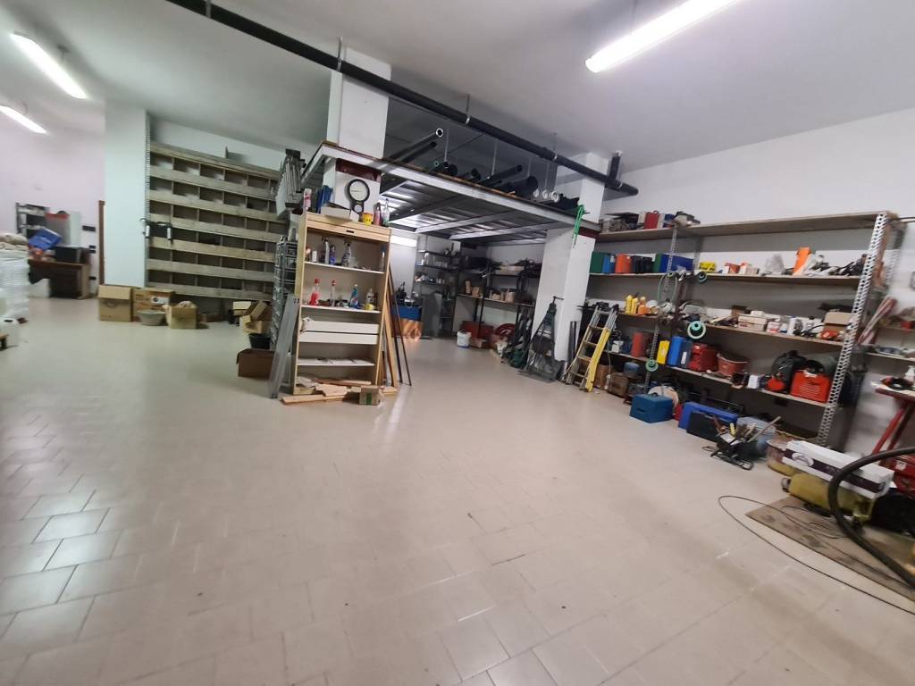 Immobile a Cuneo in Via Luigi Einaudi, 8 - Foto 4