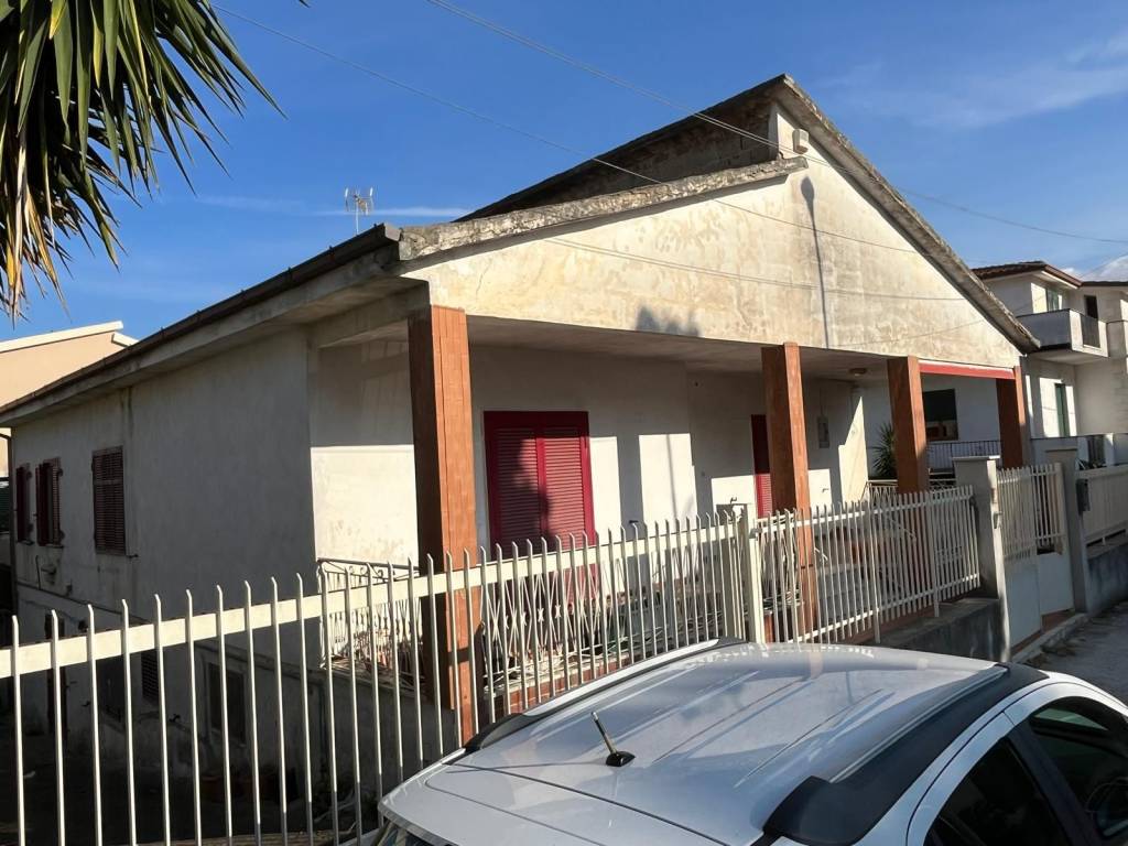 Villa a Sant'agata de' goti in Piazza Trieste - Foto 2