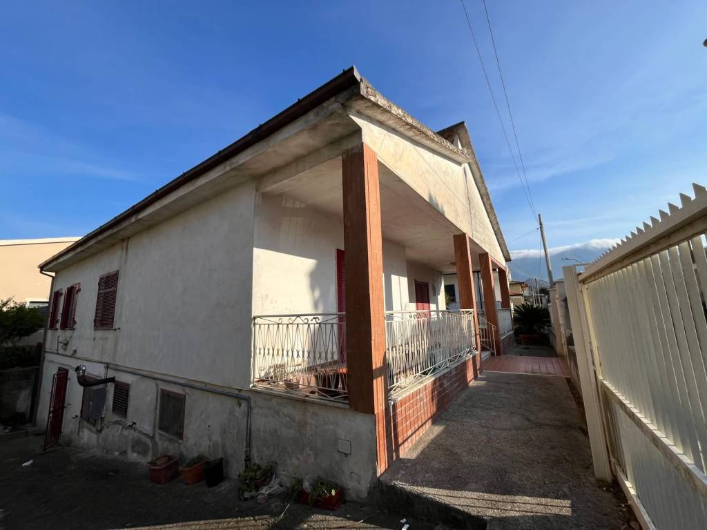 Villa a Sant'agata de' goti in Piazza Trieste - Foto 4