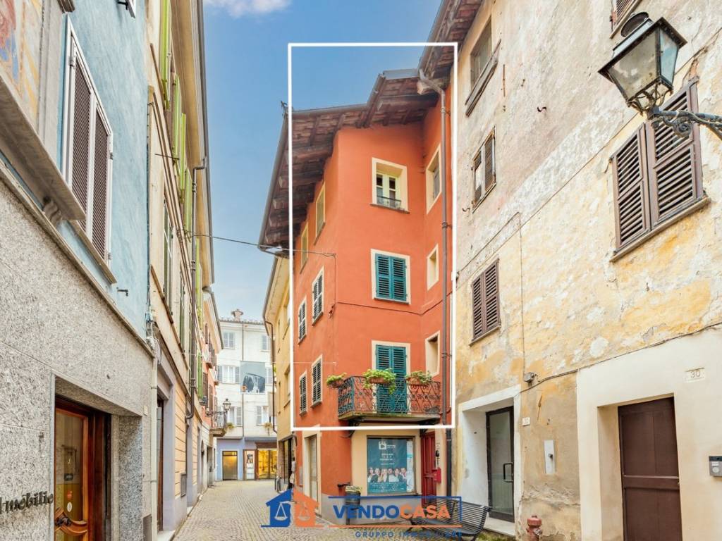 Appartamento a Dogliani in Via Vittorio Emanuele II, 34 - Foto 2