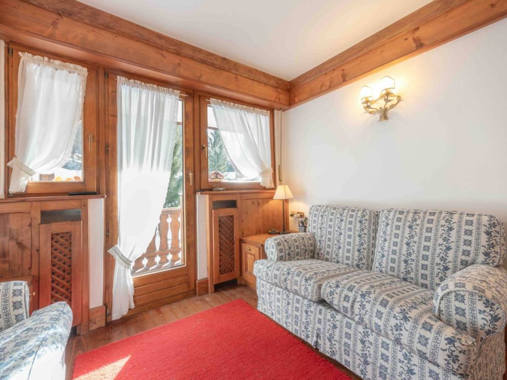 Appartamento a Cortina d'ampezzo in Via Faloria - Foto 2