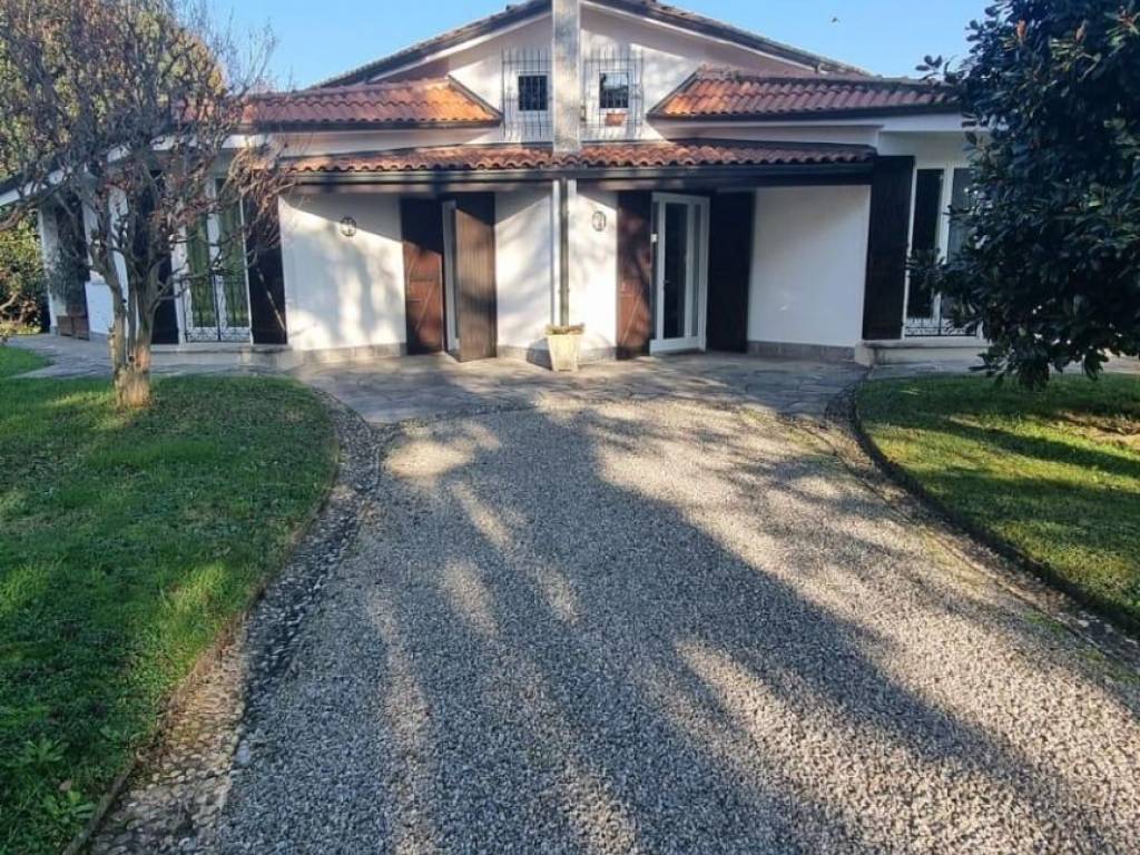 Villa a Lomagna in Via Fornace, 4 - Foto 4