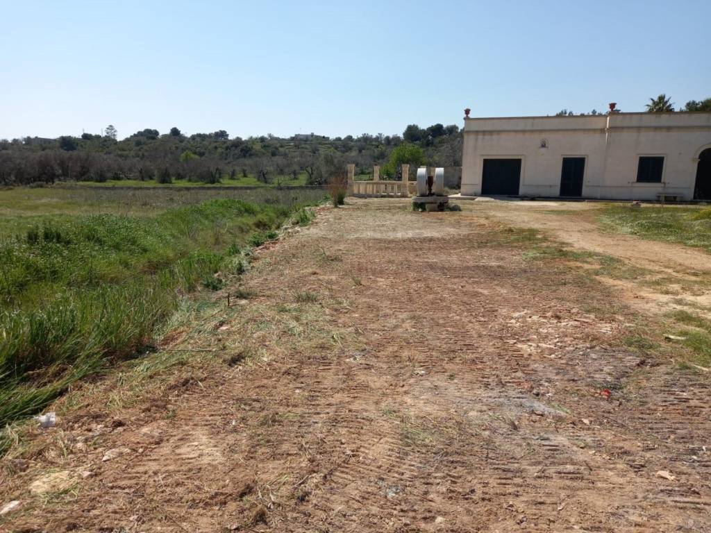 Villa a Presicce-acquarica in Strada Provinciale Presicce Lido Marini - Foto 4