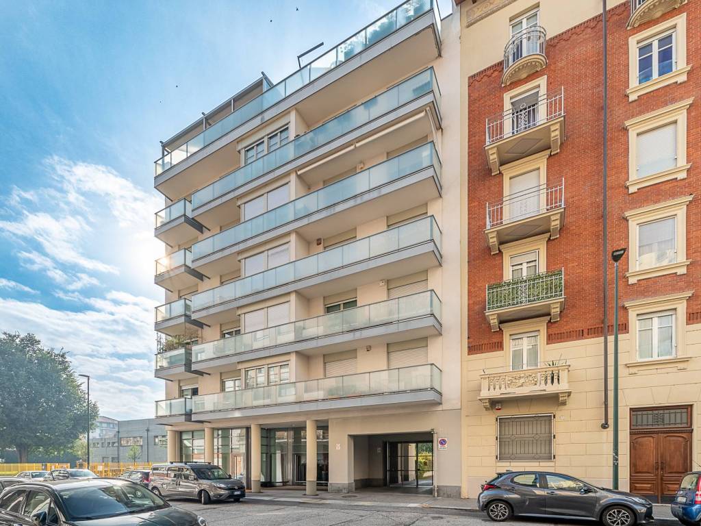 Appartamento a Torino in Via Villar Focchiardo, 14 - Foto 2