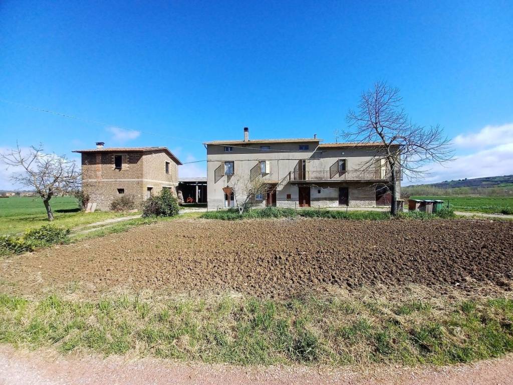 Villa a Fratta todina in Via Teveraccio S.N.C. - Foto 2