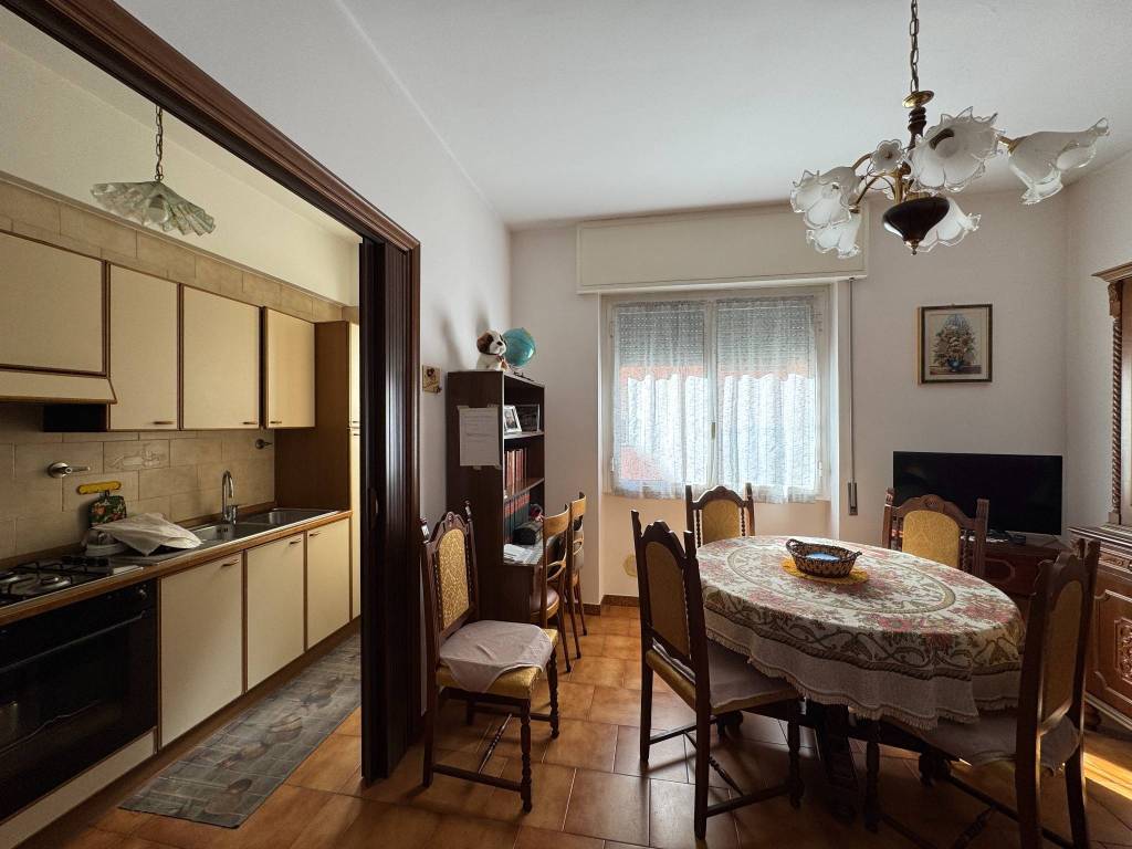 Appartamento a Finale ligure in Via del Sagittario, 5 - Foto 3