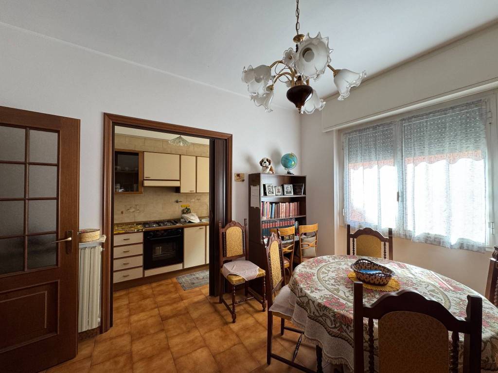 Appartamento a Finale ligure in Via del Sagittario, 5 - Foto 4