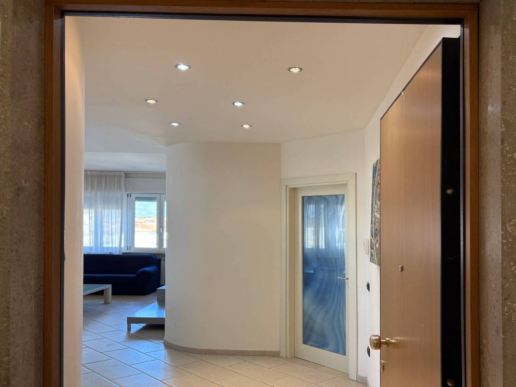 Appartamento a Viareggio in Viale Giosuè Carducci - Foto 3